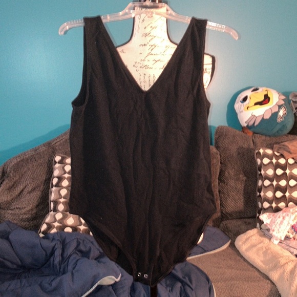 GAP Tops - 🔹4 for $30 Gap Sleeveless Bodysuit, Large